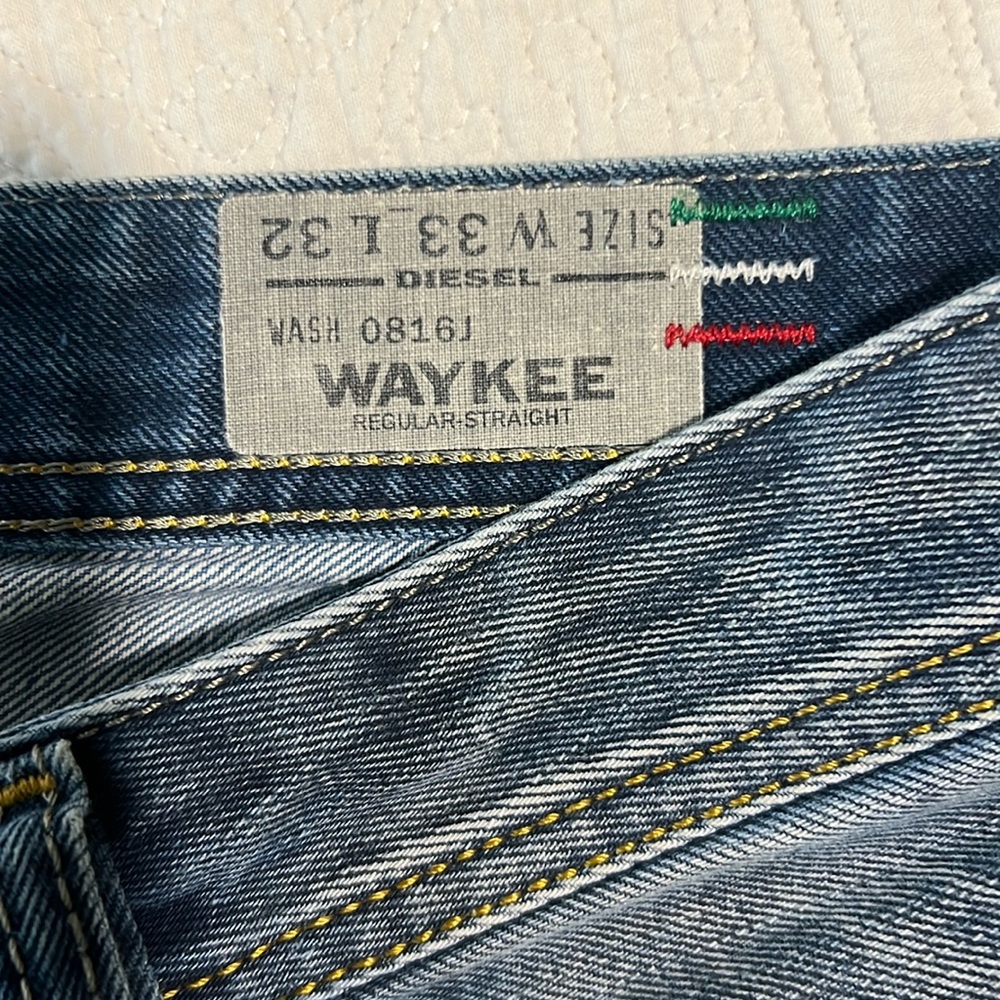 Men jeans, almost new, I too small. From France